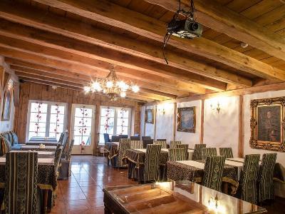 Olevi Residents Hotell 3*
